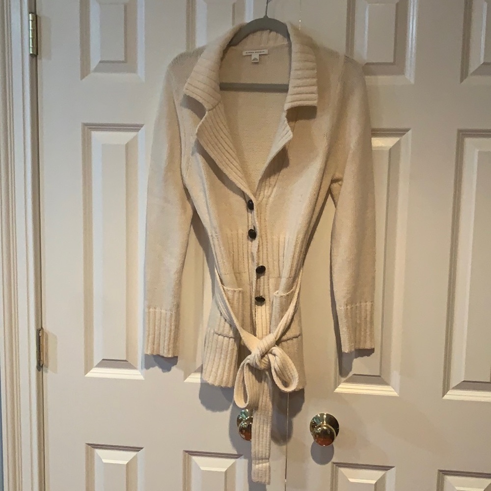 Banana Republic cream cardigan with tie. Size L
